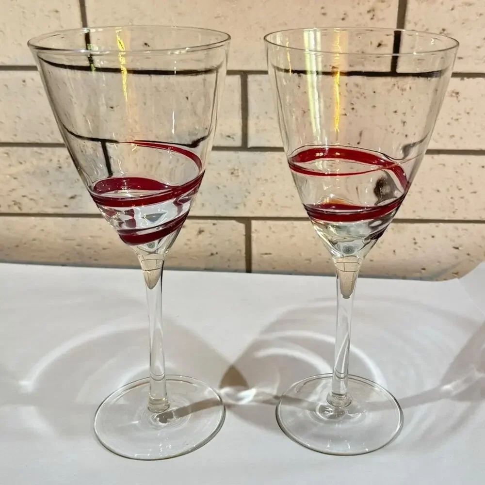 2 -Pier One 1 Red Swirl Line 12oz Wine Glasses Goblets Retired HTF 9 1/8”‎ EUC